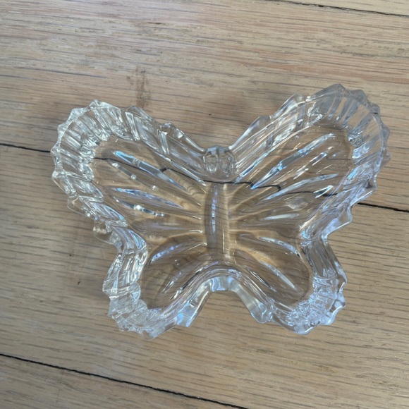 Glass Butterfly Jewelry Box - Picture 4 of 7